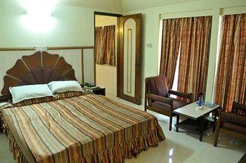 Hotel Heera International Calcutta Exteriör bild
